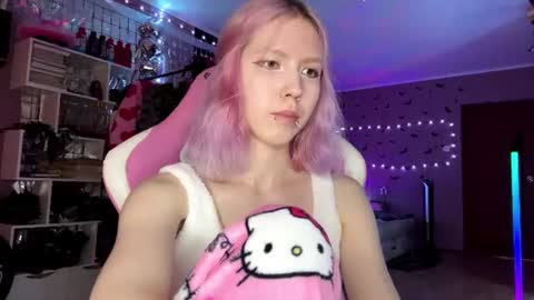 Snapshot of lone1y_bunny chatting on July 2026 03:07:02 PM lone1y_bunny online show from July 2026 03:07:02 PM