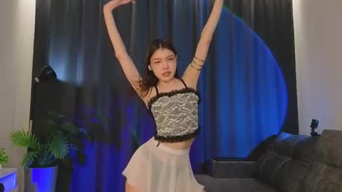 Shy EvaStreams are everyday 9 AM - 3 PM GMT 3  online show from November 2025 04:03:01 PM