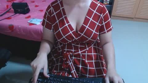 TOPwithEXTRABiG online show from October 2025 01:57:02 PM