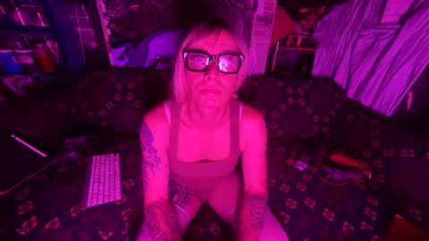 longbeachcd69 online show from January 2025 08:23:02 AM