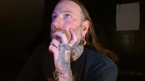 Snapshot of longhair021 chatting on February 2025 11:14:02 PM longhair online show from February 2025 11:14:02 PM