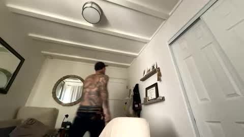 longwalksonthebeach69 online show from March 2026 10:28:01 PM