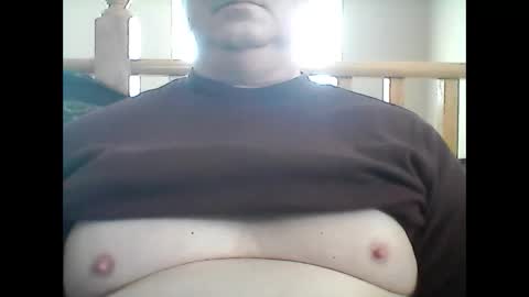 Snapshot of look823 chatting on January 2025 06:49:02 PM look823 online show from January 2025 06:49:02 PM