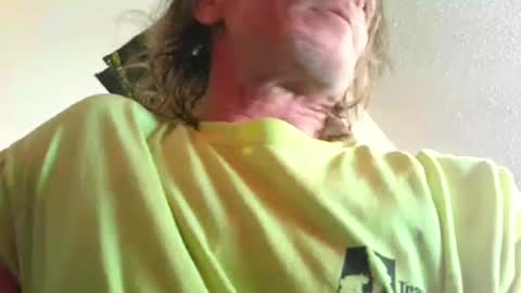 Snapshot of lookatmyjunk1 chatting on February 2025 12:44:01 PM thedestroyer online show from February 2025 12:44:01 PM