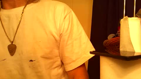 Snapshot of lookatmyjunk1 chatting on February 2025 12:16:01 PM thedestroyer online show from February 2025 12:16:01 PM