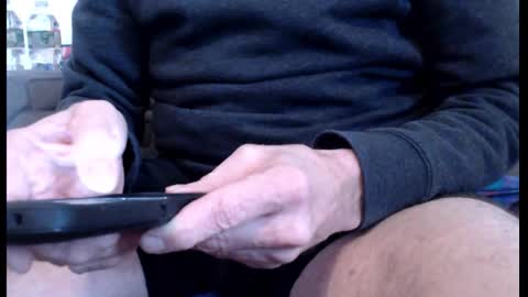 looking469 online show from February 2026 06:03:01 PM