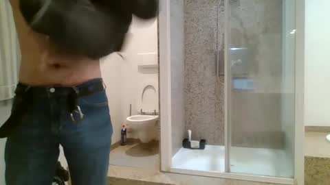 Robin online show from January 2025 01:40:02 PM