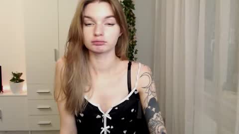 Luna online show from November 2025 02:17:01 PM