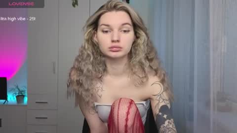 Luna online show from April 2026 02:15:01 PM