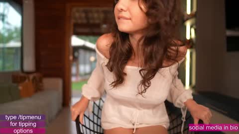 Snapshot of loollypop24 chatting on September 2025 06:51:01 PM Chaturbatexxjessica online show from September 2025 06:51:01 PM