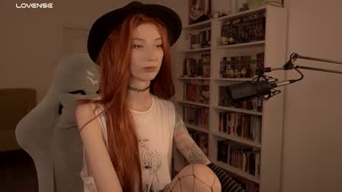 Snapshot of loony_moony chatting on August 2026 10:47:02 AM loony_moony online show from August 2026 10:47:02 AM