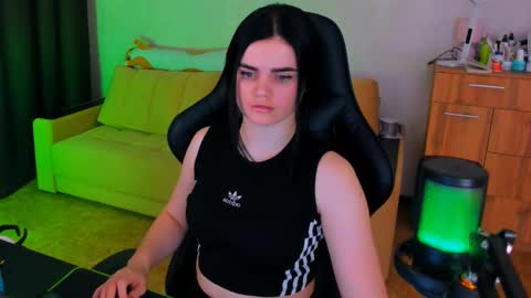 Lora Cain online show from March 2025 02:56:02 PM