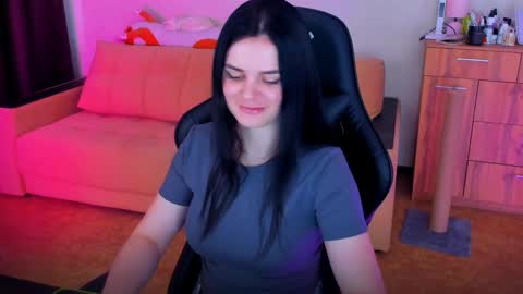 Lora Cain online show from March 2025 01:12:01 PM