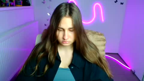 Snapshot of lora_kisses chatting on June 2026 05:23:02 AM Lora online show from June 2026 05:23:02 AM