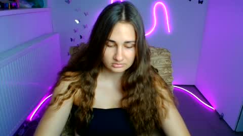 Snapshot of lora_kisses chatting on July 2026 05:57:01 AM Lora online show from July 2026 05:57:01 AM