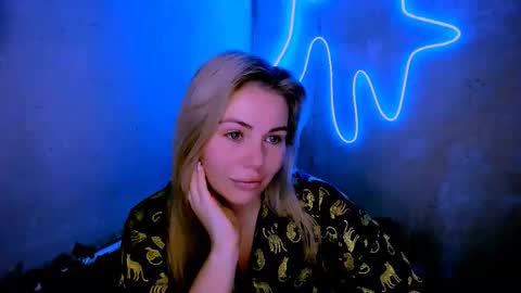 Lora online show from March 2026 03:23:01 AM