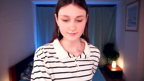 Lora online show from December 2024 04:40:02 PM