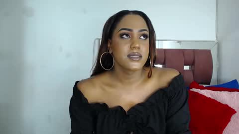 Snapshot of lorainebigdickts chatting on October 2025 09:05:02 PM Loraine online show from October 2025 09:05:02 PM