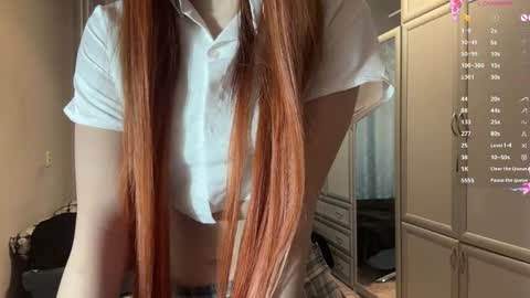 Hello there im Luna Im new here Lets have fun online show from April 2026 04:12:01 PM