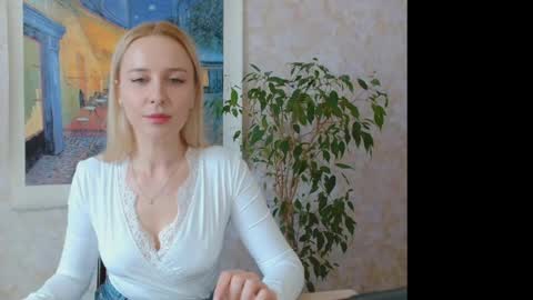 loravine online show from April 2026 12:39:01 PM