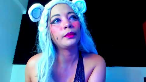 Lore Depp online show from May 2026 09:43:01 PM