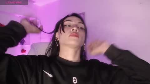 LORELI online show from March 2026 03:52:02 AM