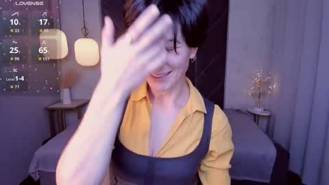 Loren online show from October 2025 02:19:01 PM