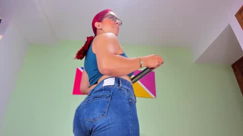 Loren Grey  online show from February 2025 12:09:02 PM