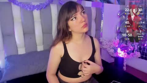 Snapshot of loren_jacksoon chatting on June 2026 12:11:01 PM Loren online show from June 2026 12:11:01 PM