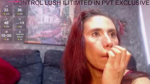 Snapshot of loren_queen_ chatting on July 2026 05:37:01 PM Loren online show from July 2026 05:37:01 PM