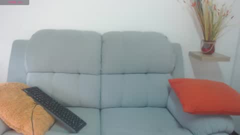 Snapshot of loren_queen_ chatting on August 2026 03:47:02 PM Loren online show from August 2026 03:47:02 PM