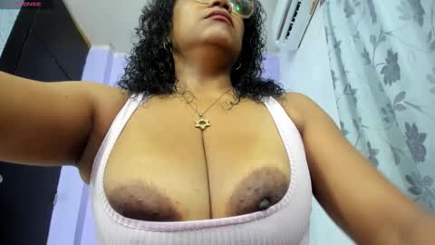 Lorena Parlove online show from February 2026 12:10:02 PM