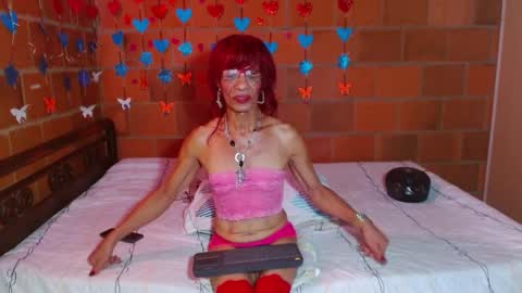 Lorena Capelli online show from September 2025 12:43:02 PM