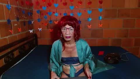 Lorena Capelli online show from October 2025 12:26:01 PM