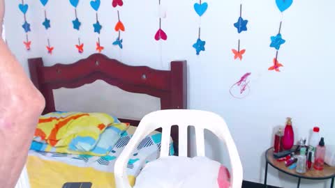 Lorena Capelli online show from February 2026 01:43:01 PM