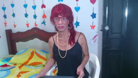 Lorena Capelli online show from April 2026 12:05:01 AM