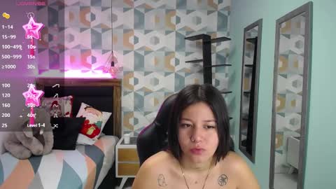 Snapshot of lorenadavies chatting on December 2024 11:56:02 AM lorenadavies online show from December 2024 11:56:02 AM