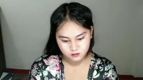 LOREN online show from December 2024 04:25:02 PM