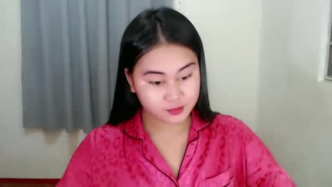 LOREN online show from January 2025 05:01:01 AM