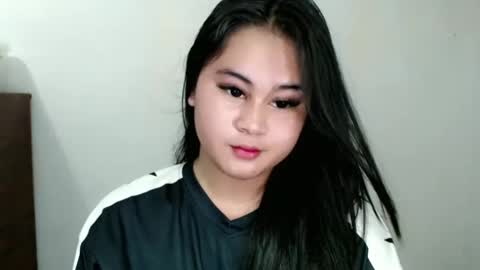 LOREN online show from January 2025 01:05:01 PM