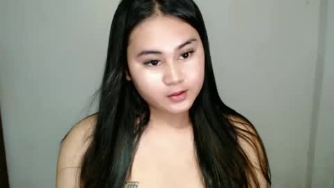 LOREN online show from February 2025 12:38:02 PM