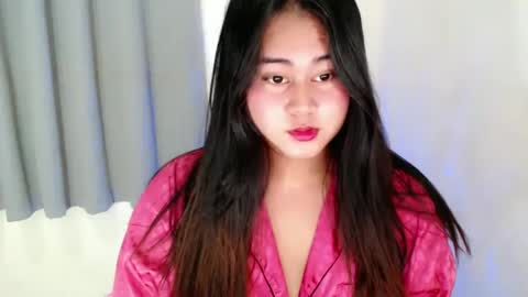 LOREN online show from March 2025 09:43:01 AM