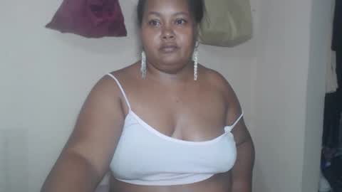 lorena online show from October 2025 08:34:01 AM