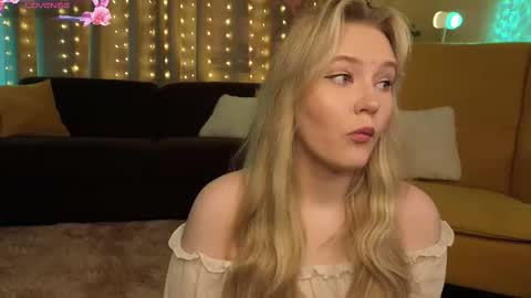 Alice online show from October 2025 07:03:02 AM