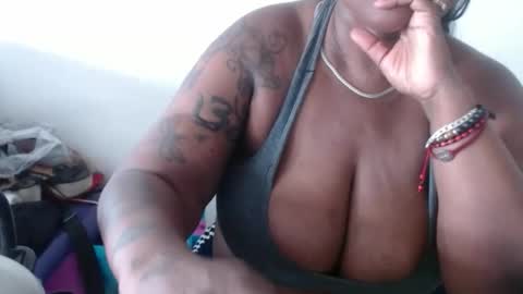 Snapshot of loretybighot chatting on December 2024 01:54:02 PM loretybighot online show from December 2024 01:54:02 PM