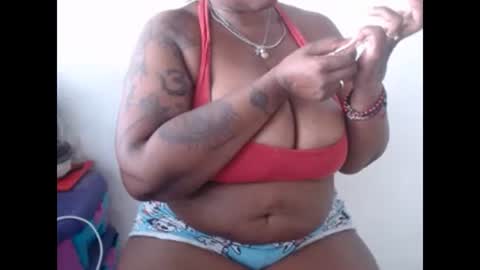 Snapshot of loretybighot chatting on December 2024 01:33:01 PM loretybighot online show from December 2024 01:33:01 PM
