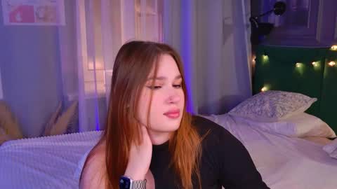 Lori online show from November 2025 07:13:01 PM