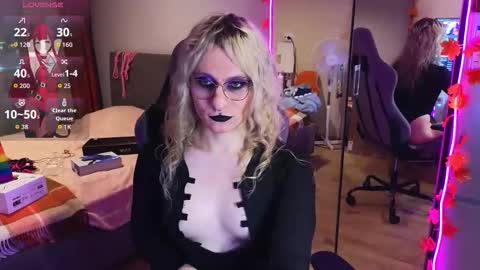 Snapshot of lori_myaf chatting on October 2025 02:41:02 PM Lori ----------------------------------- online show from October 2025 02:41:02 PM