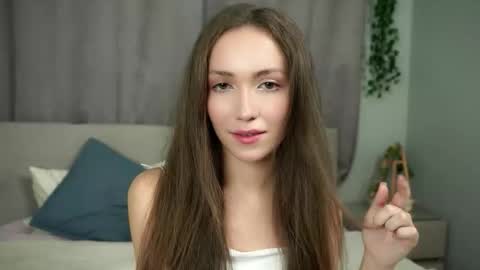 Naomi online show from September 2025 10:46:01 PM