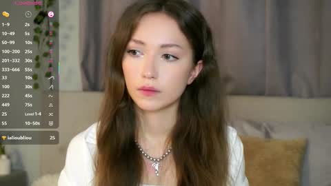 Naomi online show from October 2025 10:08:01 PM